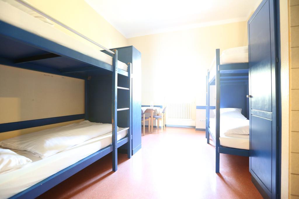 Kolping Hostel Trier Im Warsberger Hof ภายนอก รูปภาพ
